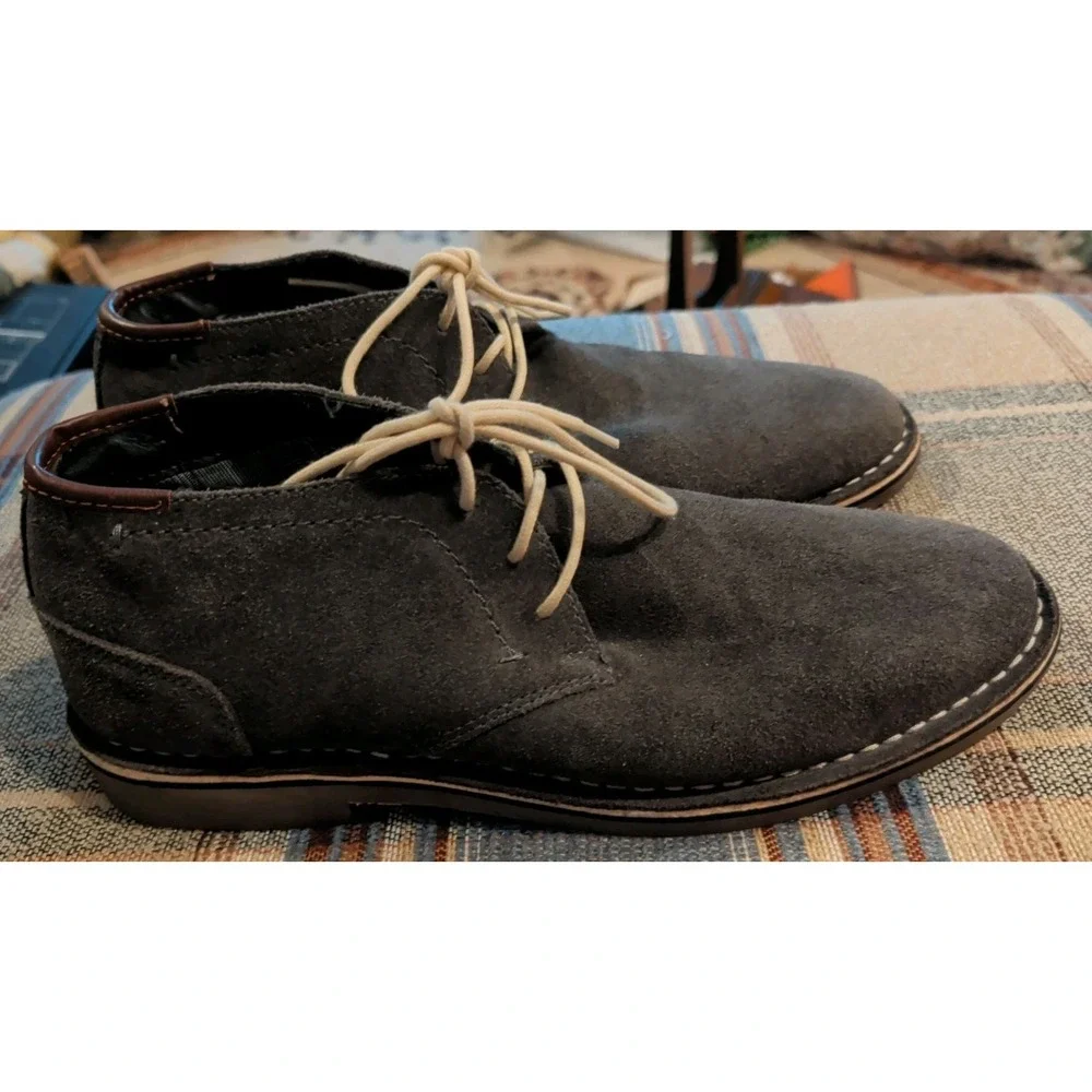 Kenneth Cole Men Size 10.5 M Reaction 'Desert Sun' Gray Suede Chukka Boots